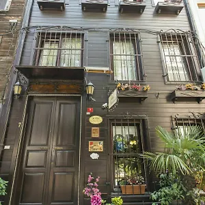 Naz Wooden House İstanbul